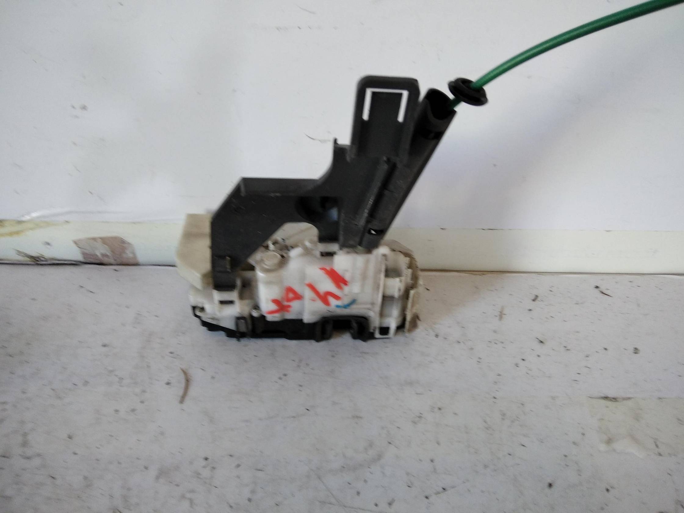 Serratura chiusura c.zta porta ant. dx.